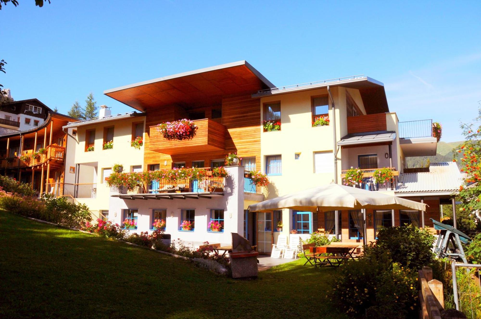 Hotel Garni Enrosadira Vigo di Fassa Zewnętrze zdjęcie