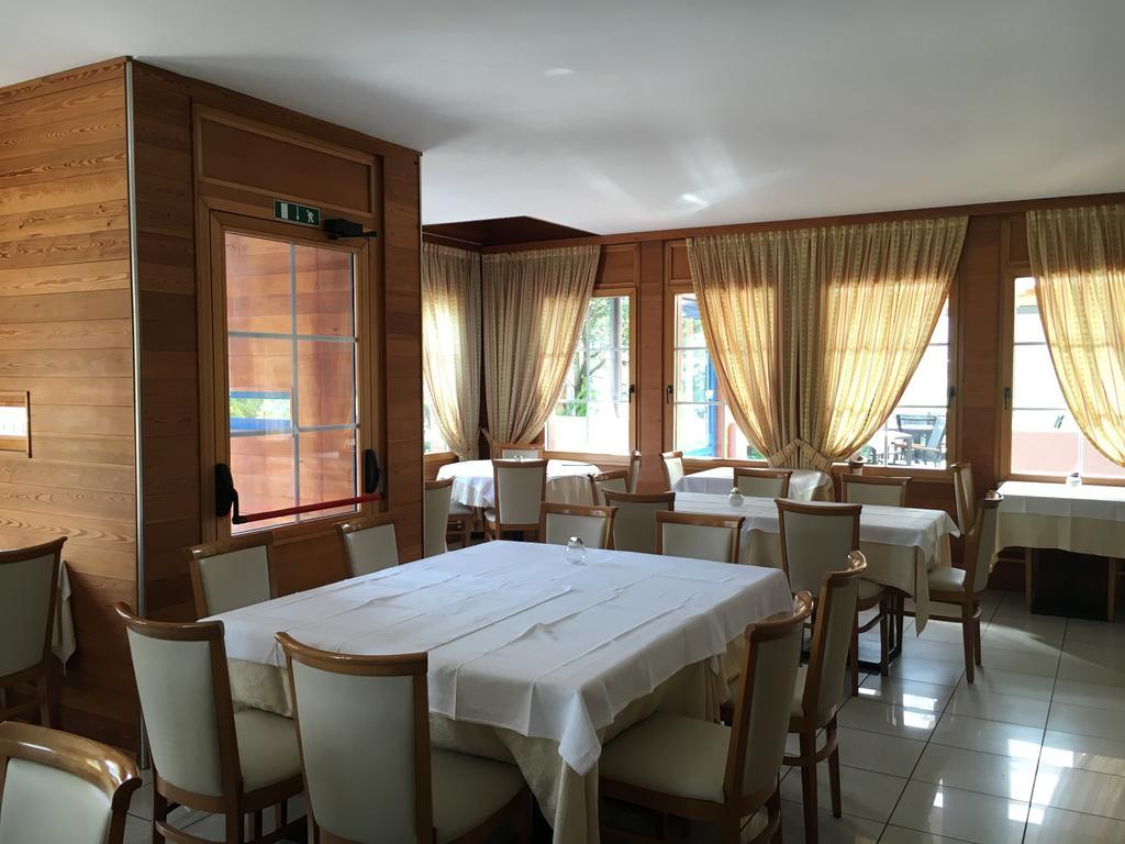 Hotel Garni Enrosadira Vigo di Fassa Zewnętrze zdjęcie