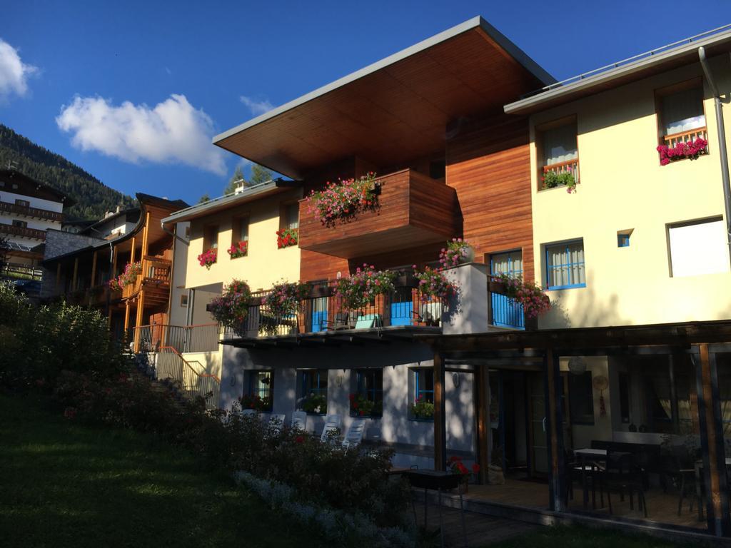 Hotel Garni Enrosadira Vigo di Fassa Zewnętrze zdjęcie