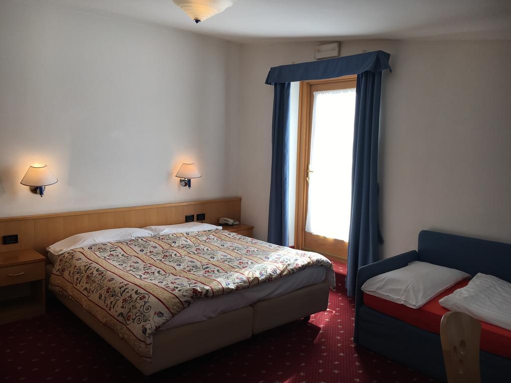 Hotel Garni Enrosadira Vigo di Fassa Zewnętrze zdjęcie